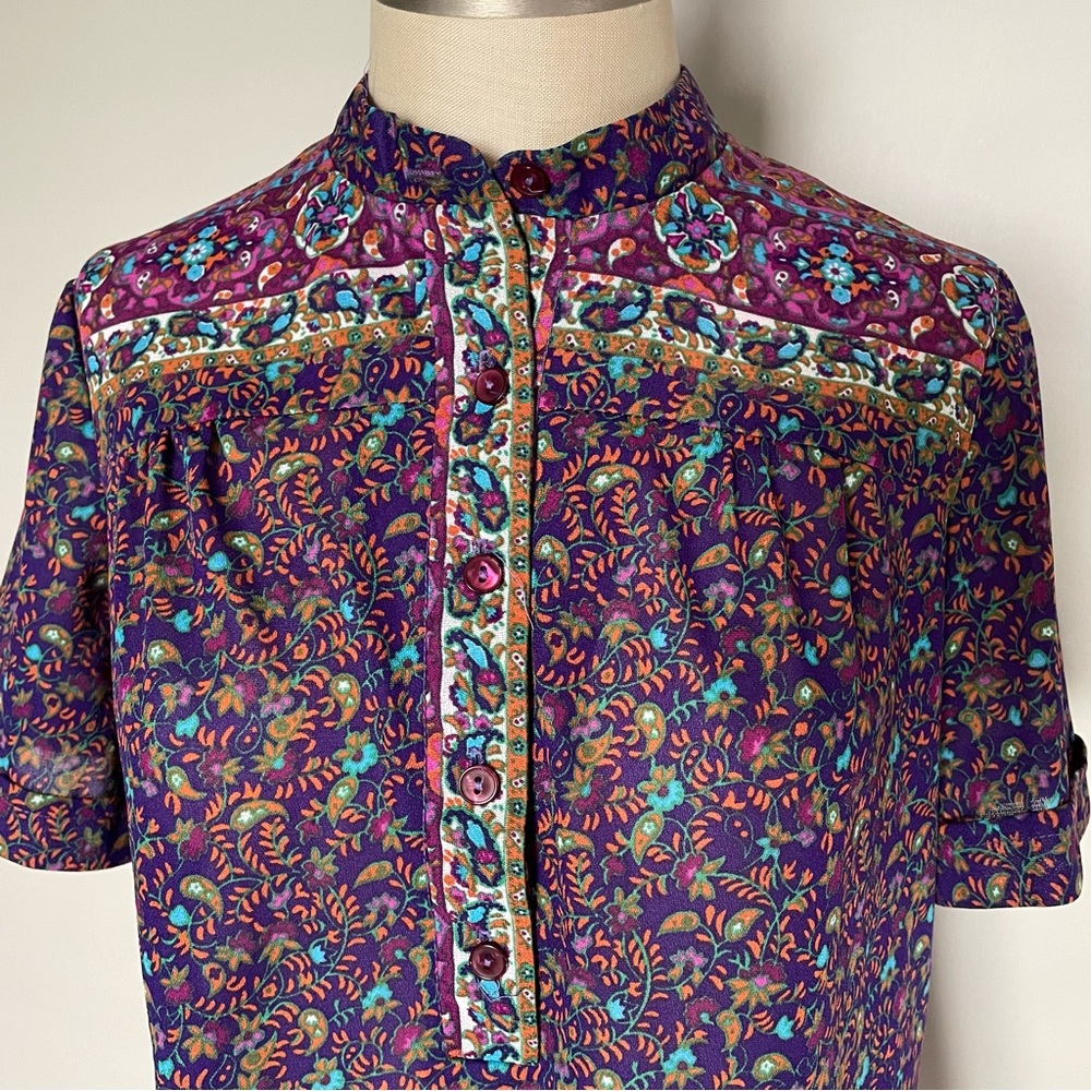 Vintage Lady Carol of new york short sleeve blouse.